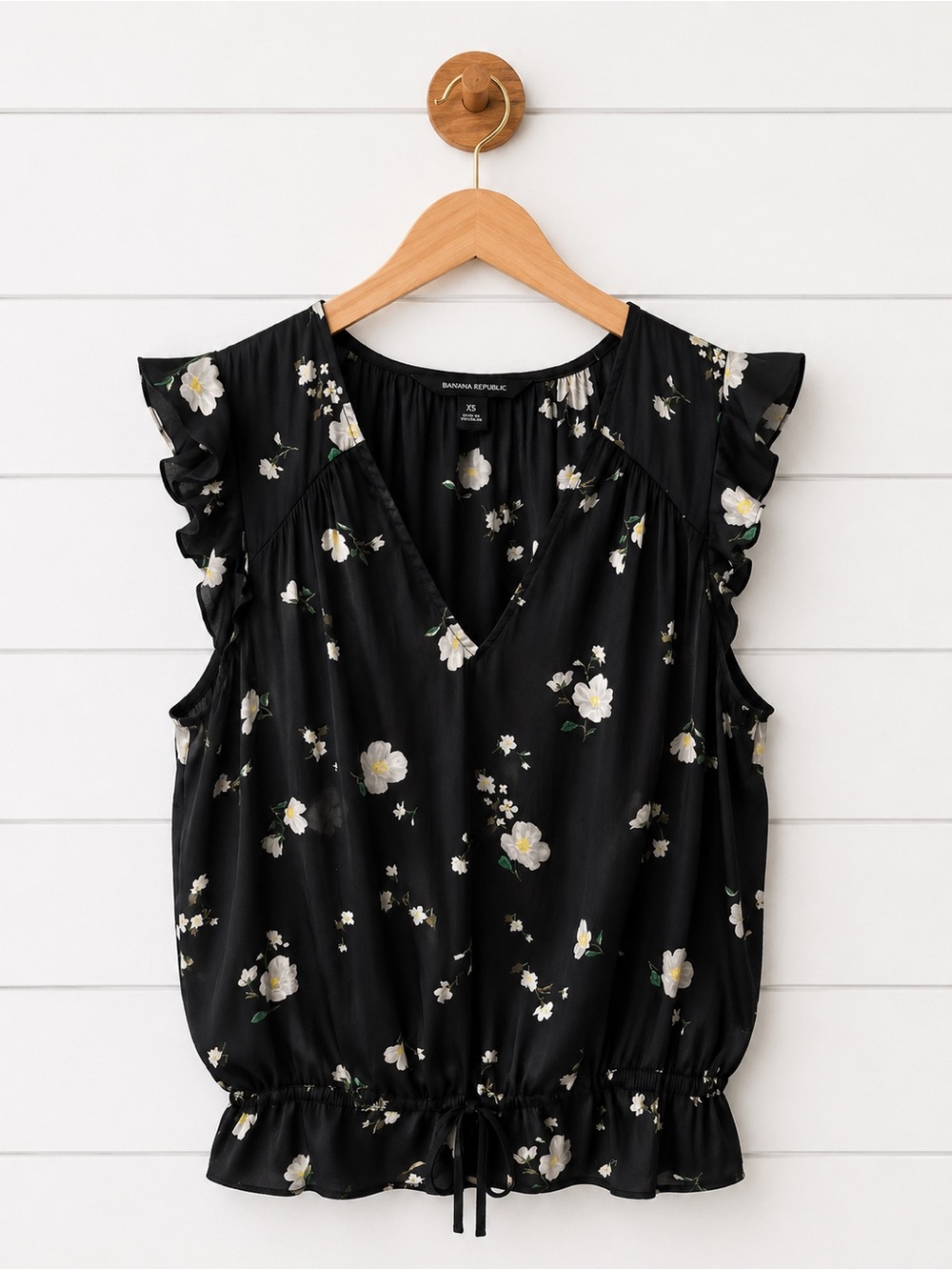 🖤 Banana Republic Black Floral Ruffle Drawstring V-Neck Camisole